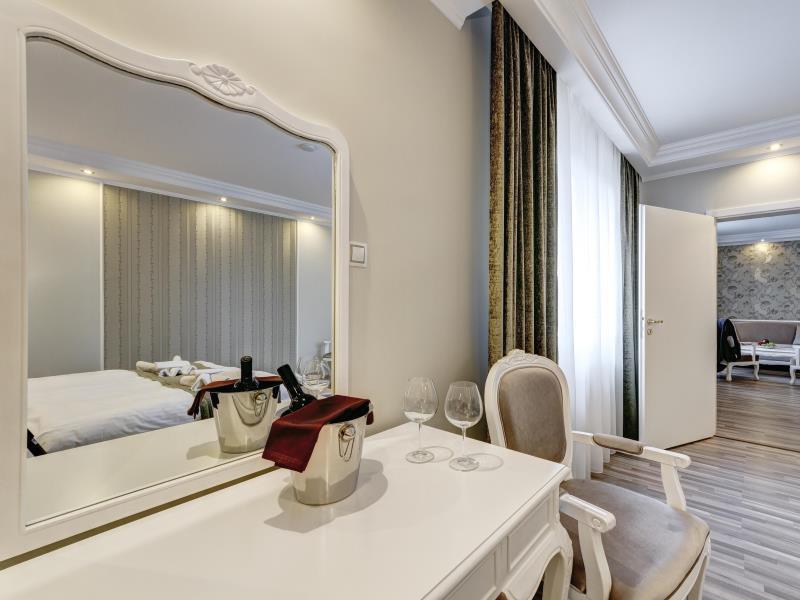 Boutique Hotel Diama Mratín Екстериор снимка