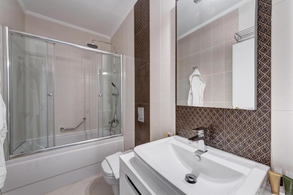 Boutique Hotel Diama Mratín Екстериор снимка